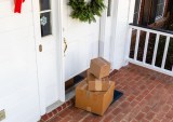 Holiday Shipping Costs Rise as FedEx and UPS Extend Surcharge Windows