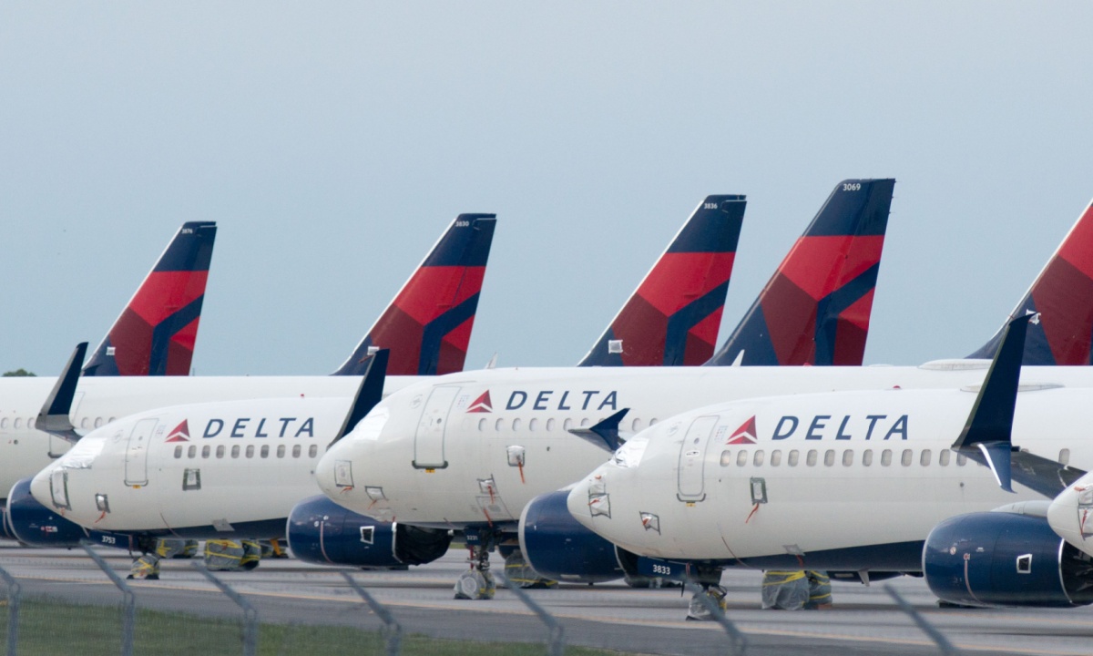 Delta Air Lines Cuts Guidance, Citing Lower US Consumer Confidence